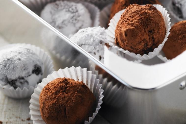 chocolatecream,hotchocolate chocolate cream truffles