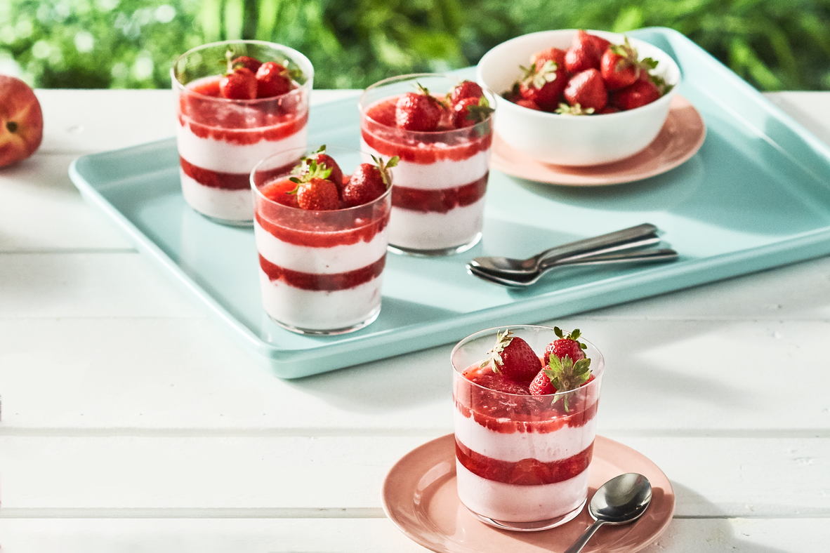 Vanilla Strawberry Parfaits | Canadian Goodness