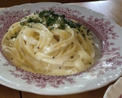 Fettuccine Alfredo | Canadian Goodness