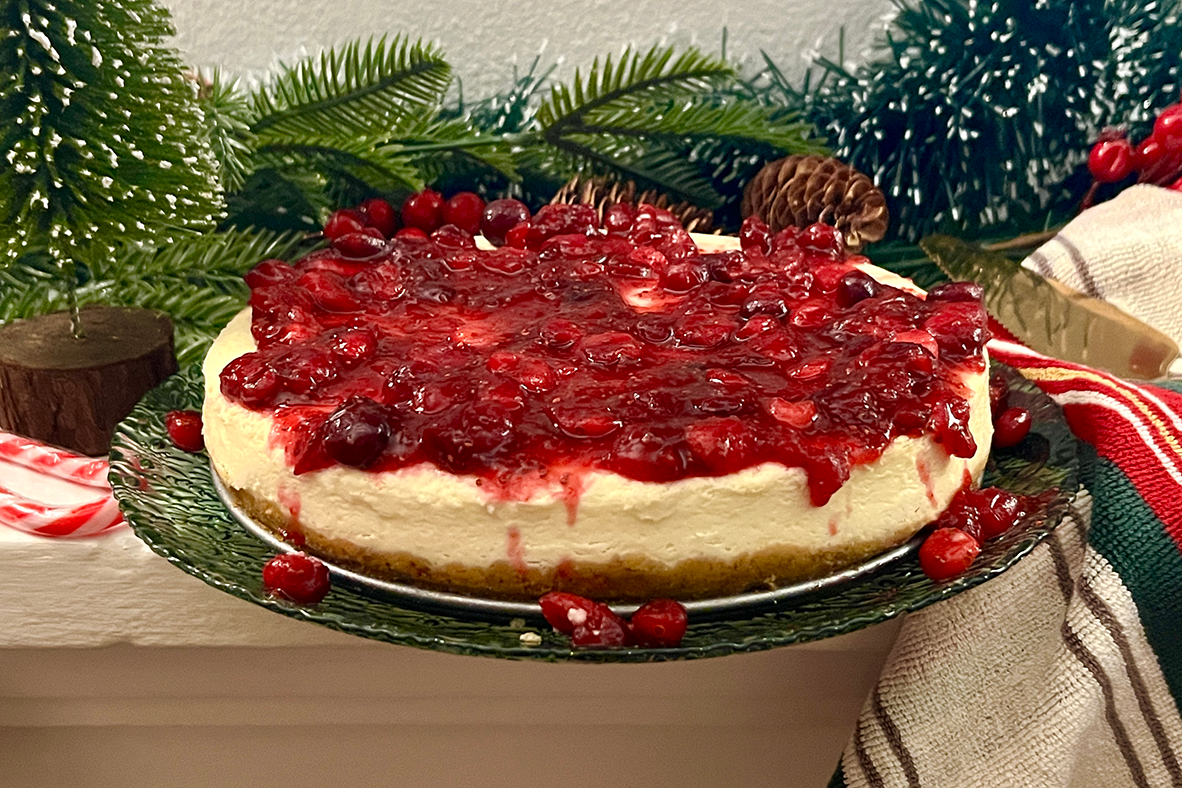 Gingerbread Cranberry Cheesecake | Canadian Goodness
