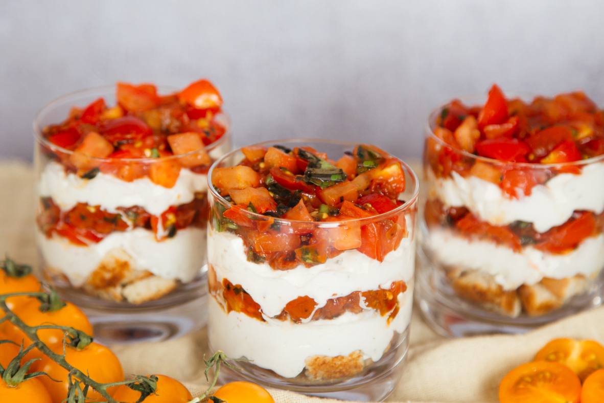 Tomato and Feta Salad Jars | Canadian Goodness