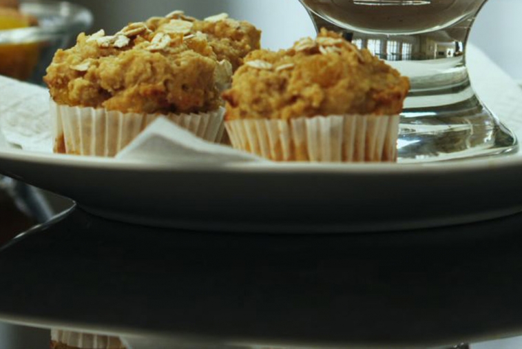 Apricot Almond Mini Muffins | Canadian Goodness