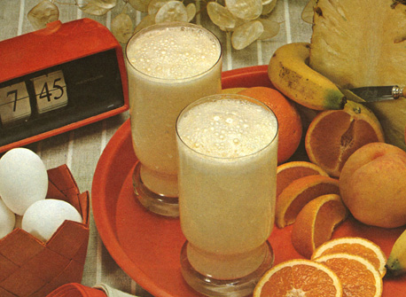 Banana Breakfast Booster, Strawberry Starter, Pineapple-Grapefruit Lift & Wake-Up Shake-Up | Canadia