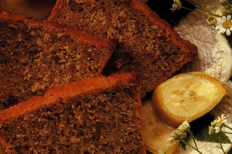 Banana Nut Bread | Canadian Goodness