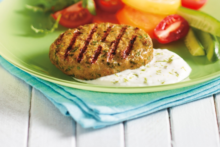 Barbequed Curried Chicken Burgers with Yogurt Sauce | Canadian Goodness