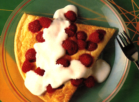 Berry Puff Pancakes | Canadian Goodness