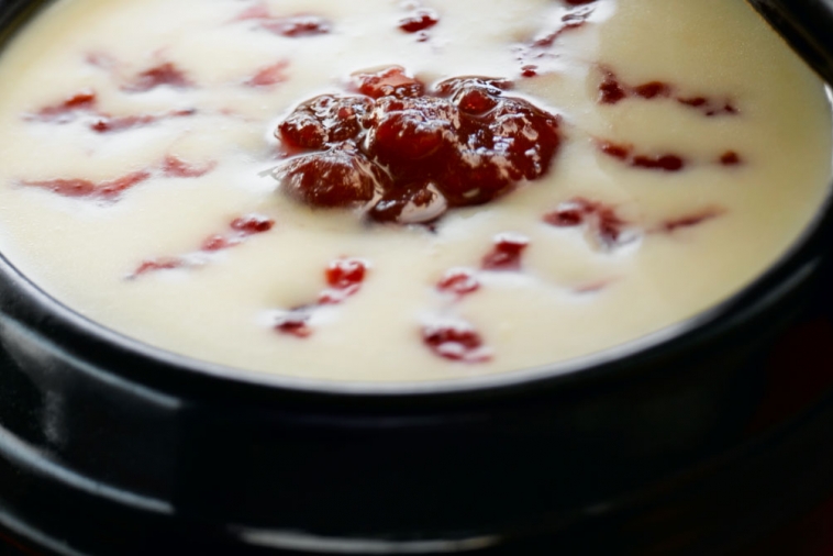 Bloodshot Eyeball Soup: Canadian White Cheddar and Potato Soup with a Cranberry Swirl | Canadian Goo