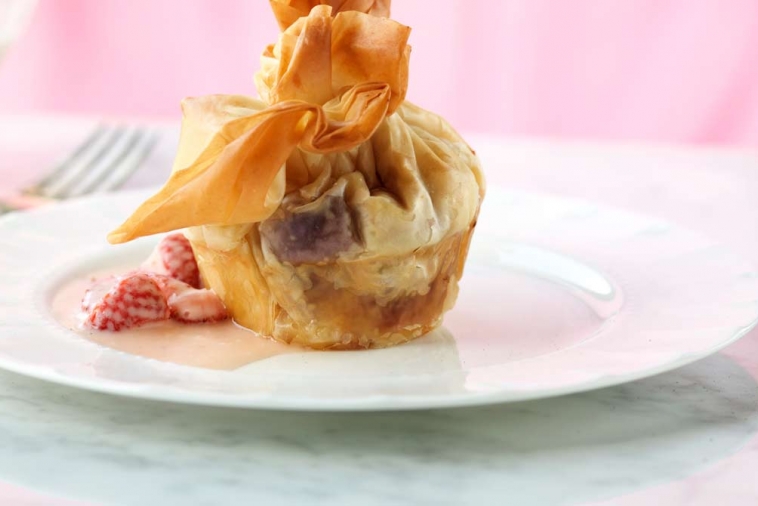 Bumble Berry Cheesecakes Wrapped in Phyllo with Sweet Creamy Strawberry Caramel | Canadian Goodness