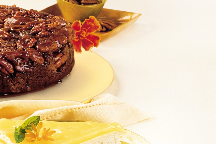 Caramel-Pecan Chocolate Ring Cake | Canadian Goodness