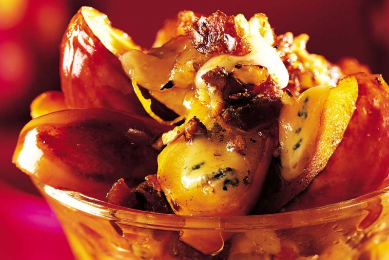 Caramelized Apples with Blue Cheese | Canadian Goodness