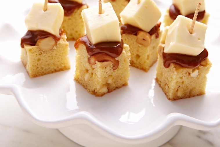 Cashew-caramel Brie blondies | Canadian Goodness