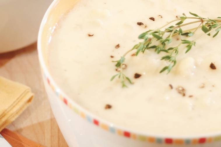 Cheddar, Cauliflower and Potato Soup | Canadian Goodness