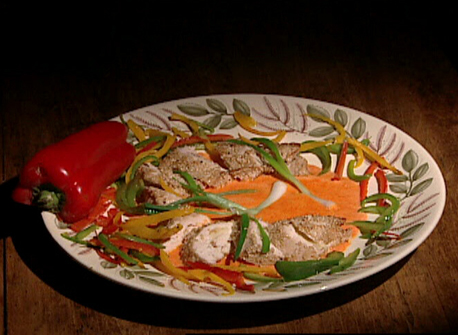 Chicken Cutlets with Gouda, Sesame and Sweet Peppers | Canadian Goodness