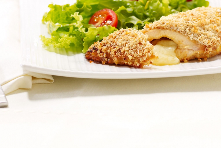 Chicken Stuffed with Mango and Cheddar | Canadian Goodness