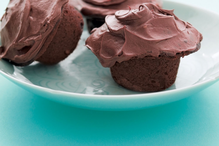 Chocolate Chocolate Chip Cupcakes | Canadian Goodness