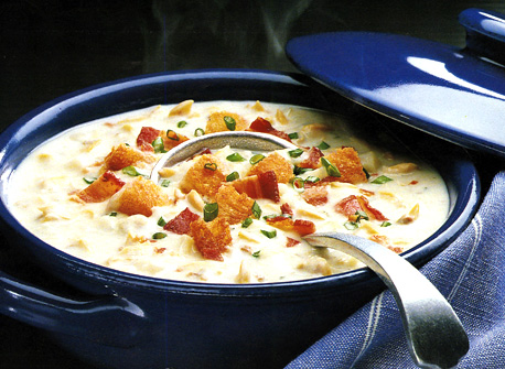 Clam Chowder with Bacon and Croutons | Canadian Goodness