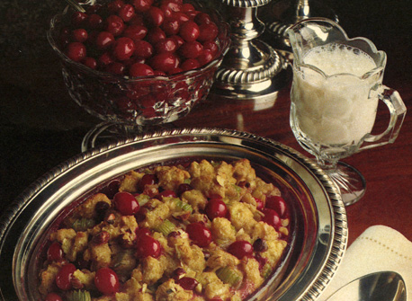 Cranberry Nut Stuffing | Canadian Goodness