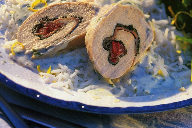 Easy-To-Bake Chicken in Alfredo Sauce | Canadian Goodness