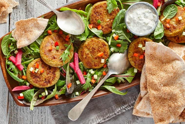 Falafel Salad | Canadian Goodness