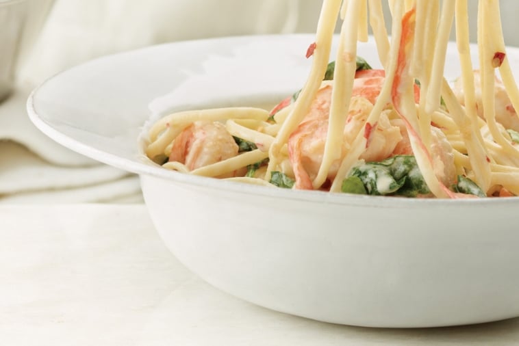 Garlic Shrimp and Spinach Linguine | Canadian Goodness