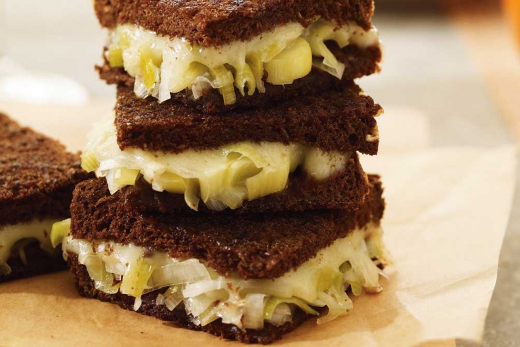 Grilled cheese sandwich with leek confit | Canadian Goodness