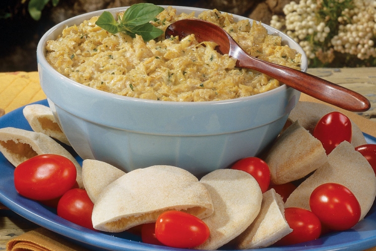 Grilled Onion & Artichoke Dip | Canadian Goodness