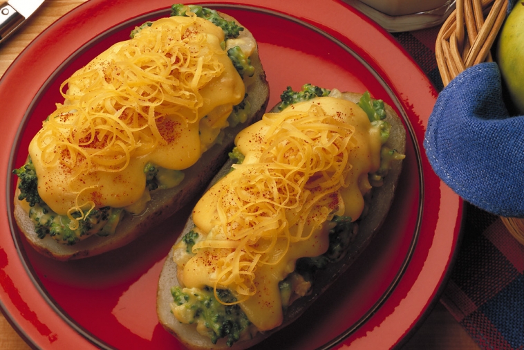 Hot Stuffed Cheddar Potatoes | Canadian Goodness