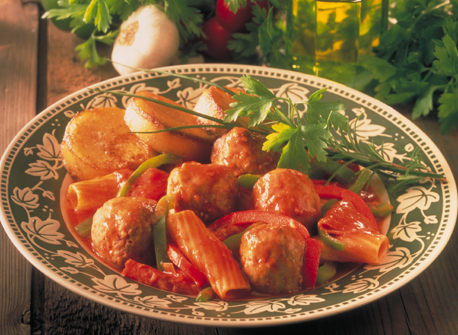 Italian Casserole with Bell Peppers and Meatballs | Canadian Goodness