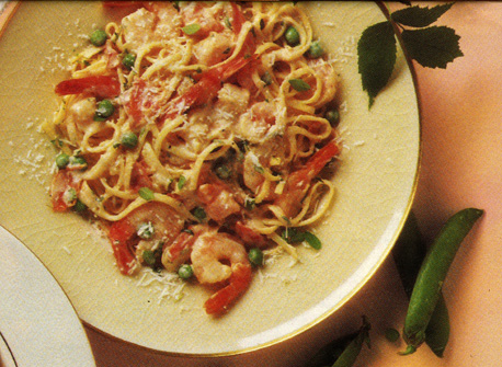 Linguine with Shrimp and Peas in Creamy Tomato Sauce | Canadian Goodness