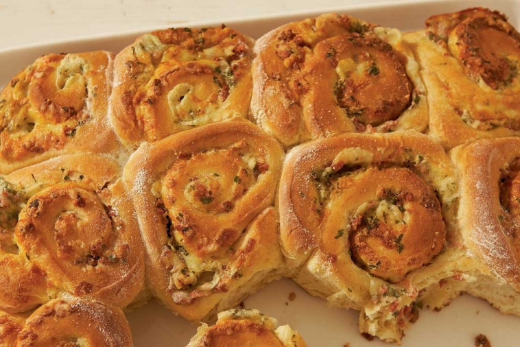 Magic Holiday Brioche Rolls Recipe | Canadian Goodness