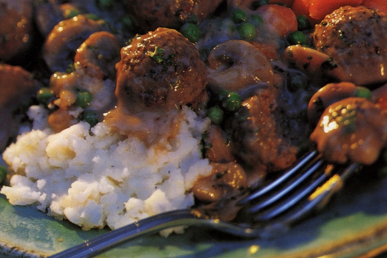 Meatballs in Creamy Mushroom Sauce | Canadian Goodness