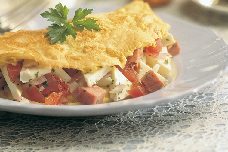 Mediterranean Omelet | Canadian Goodness