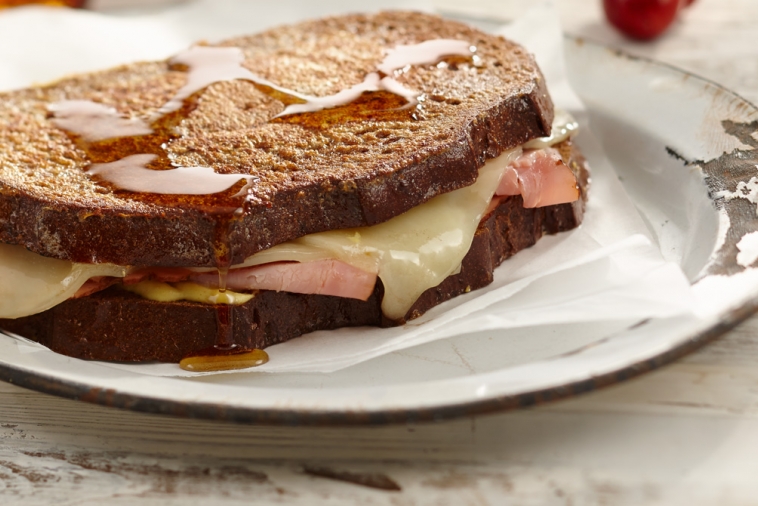 Monte Cristo Brunch Sandwich | Canadian Goodness