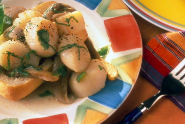 Oyster Mushroom Scallops with Herbs | Canadian Goodness