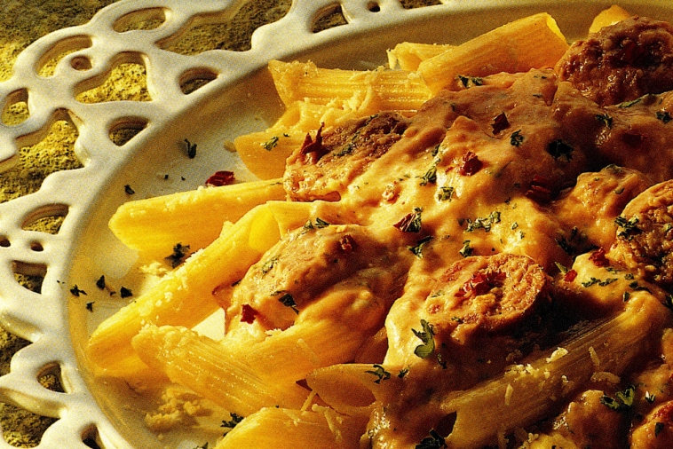 Pasta with Italian Sausage and Cheese Sauce | Canadian Goodness