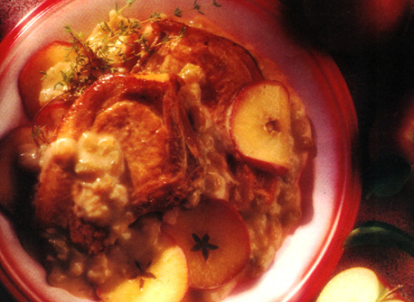 Pork Chops with Apples and Raisins | Canadian Goodness