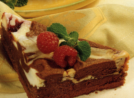 Raspberry Cream Cheese Brownies (Cooking Club Size) | Canadian Goodness