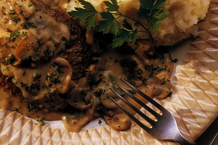 Salisbury Steak with Mushroom Sauce | Canadian Goodness