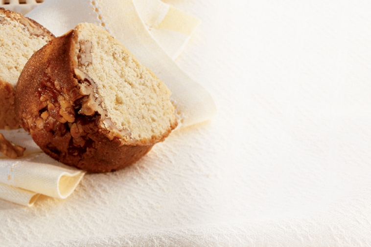 Sticky Maple-Walnut Coffee Cake | Canadian Goodness