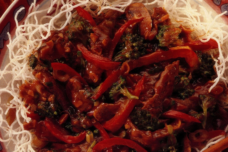 Stir Fry Beef and Broccoli | Canadian Goodness