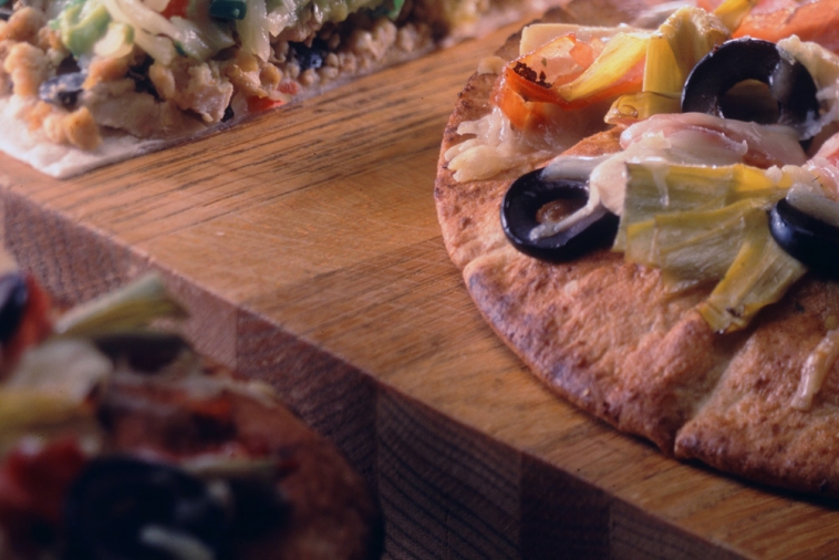 Two Hearts Pita Pizza with Ham | Canadian Goodness