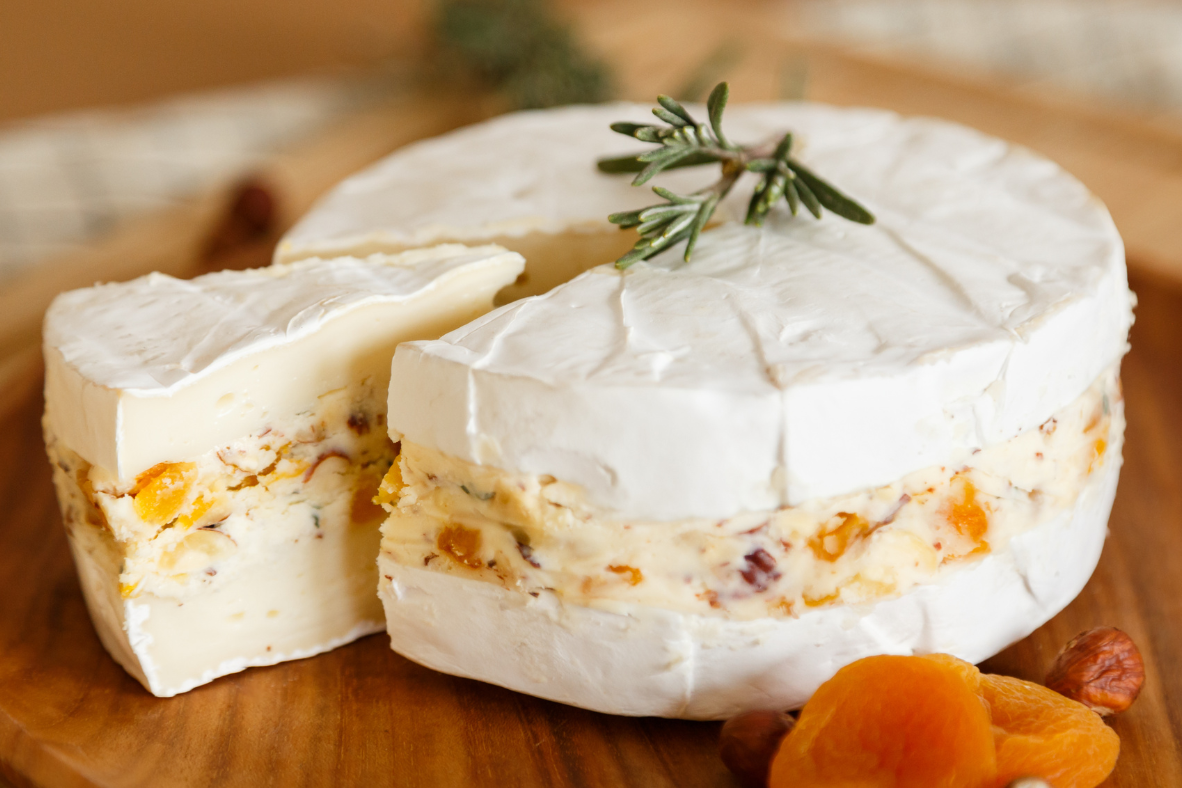 Stuffed Brie with Hazelnuts and Dried Apricots | Canadian Goodness