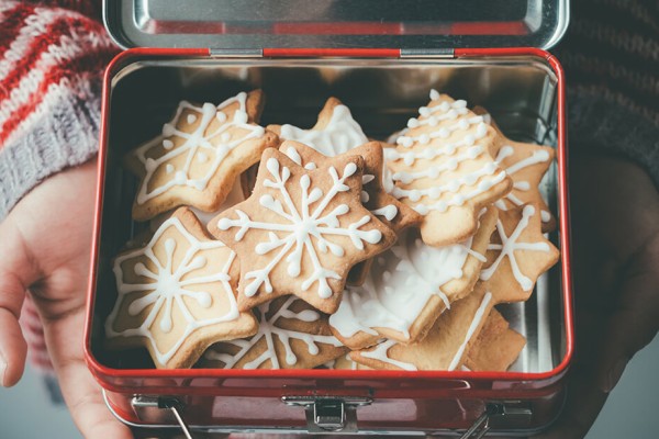 Gingerbread cookies: a Christmas baking activity for kids