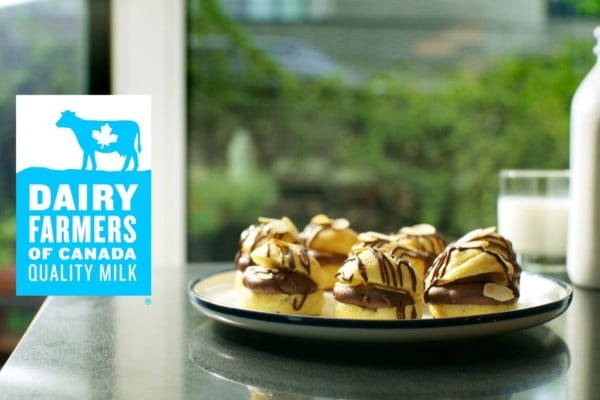 Profiteroles beauty shot