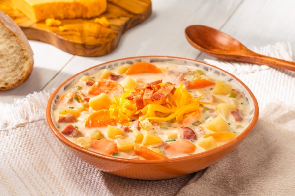 Soupe de pommes de terre rassasiante 