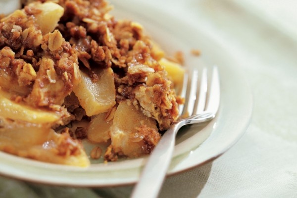 apple custard crumble