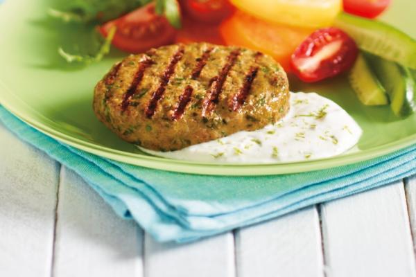 barbequed curried chicken burgers with yogurt sauce