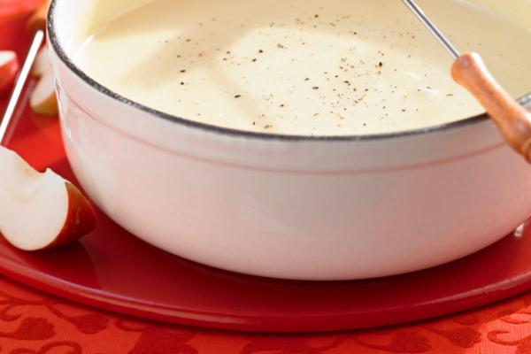 canadian swiss and canadian gruyere cheese fondue