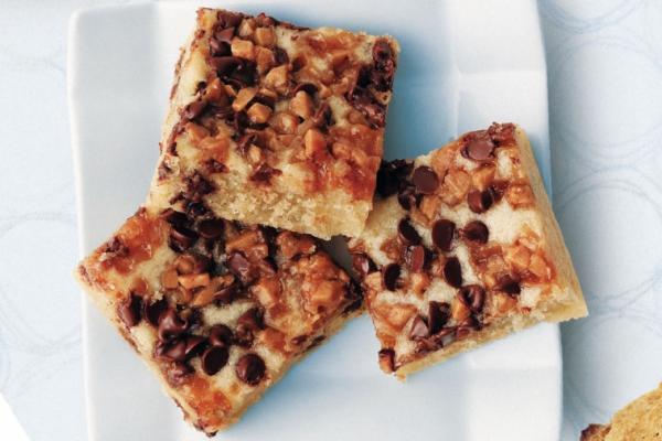 chocolate chip toffee squares