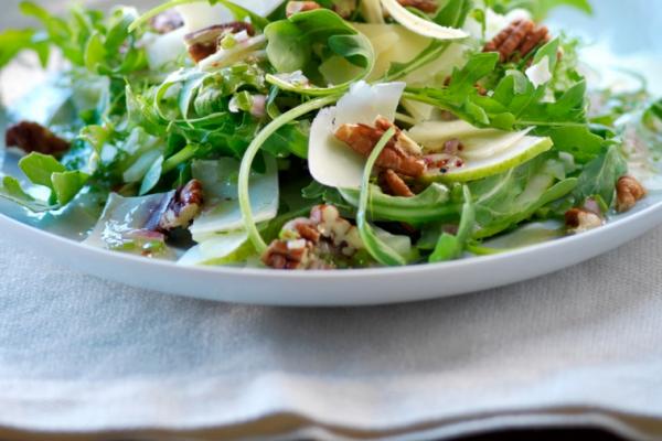 fennel arugula cheddar and pecan salad